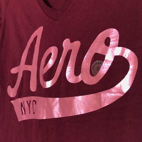 Aeropostale Maroon Shirt with metallic print - Picture 2 of 3